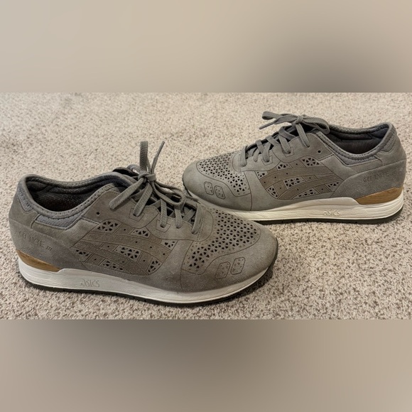 Men’s Asics Gel Lyte III Laser Cut Suede Gray Running Athletic Shoes